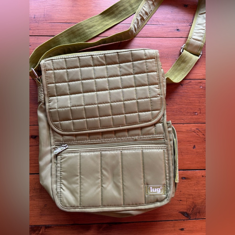 Lug Crossbody Travel Bag